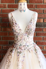 Beautiful V Neck Long Prom Dress Outfits For Women with Floral Embroidery