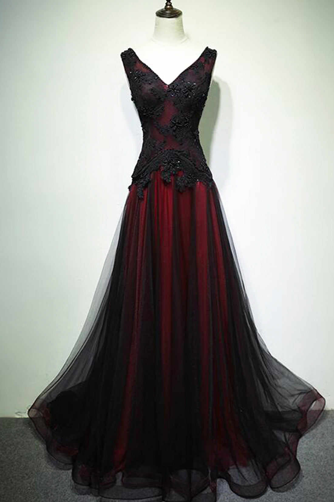 Black and Red V-Neck Tulle Long Prom Dress Outfits For Girls, Lace Evening Dress