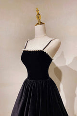 Black Velvet Long Prom Dress Outfits For Women with Pearls, Black Spaghetti Straps Evening Party Dress