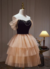 Champagne and Black Sweetheart Short Formal Dress Outfits For Girls, Tulle Homecoming Dress