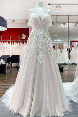 Gorgeous Long A-line Off-the-shoulder Tulle Lace Appliques Wedding Dress