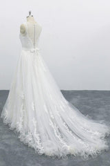 Graceful Long A-line Appliques Tulle Backless Wedding Dress