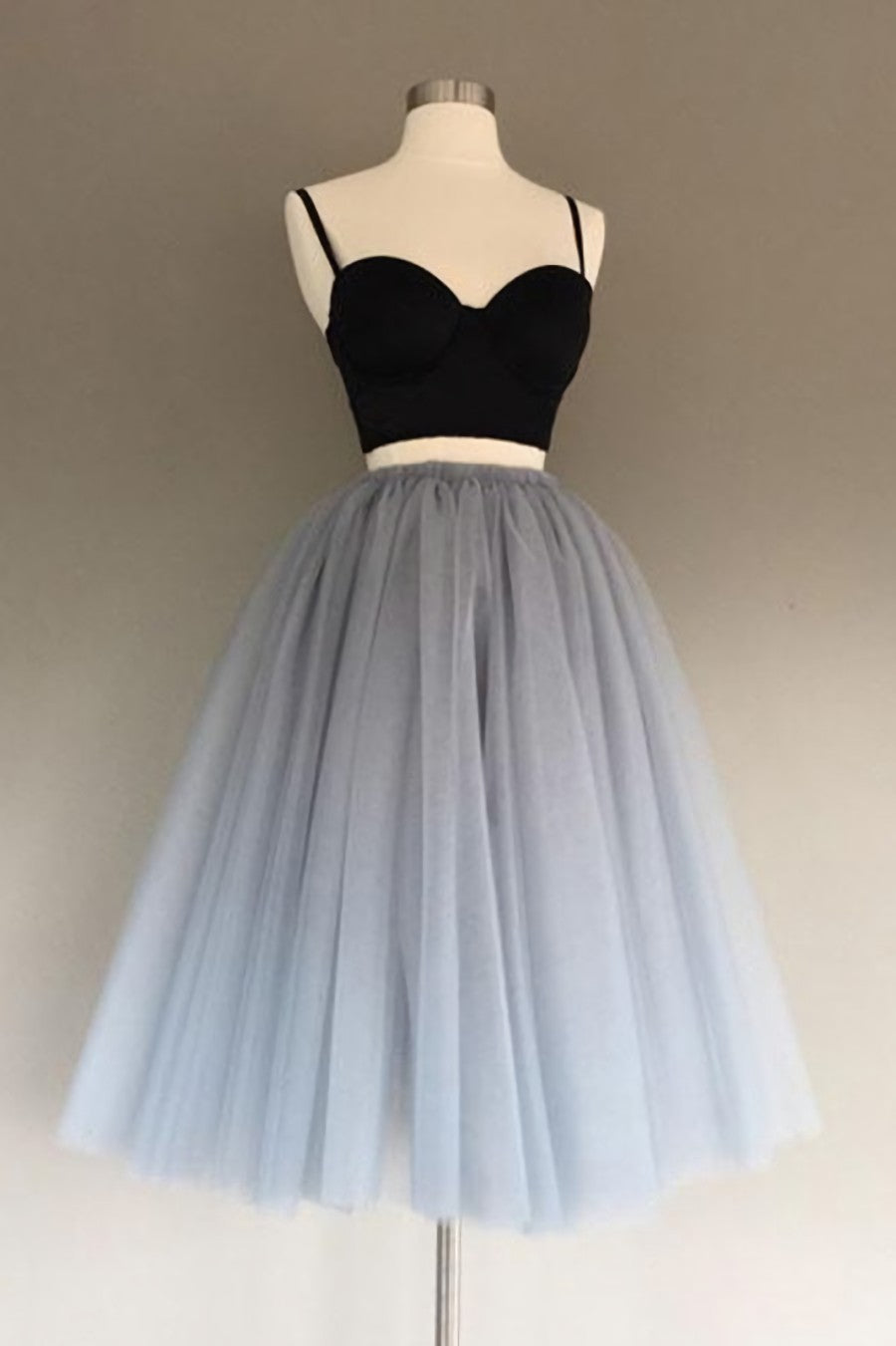 Gray Tulle Charming A-Line Two-Piece Short Homecoming Dress Outfits For Girls,Cocktail Dress