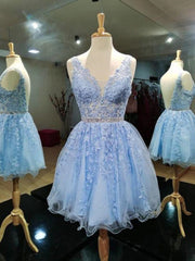 Light Blue V-neckline Knee Length Short Party Dress Outfits For Girls, Blue Homecoming Dresses