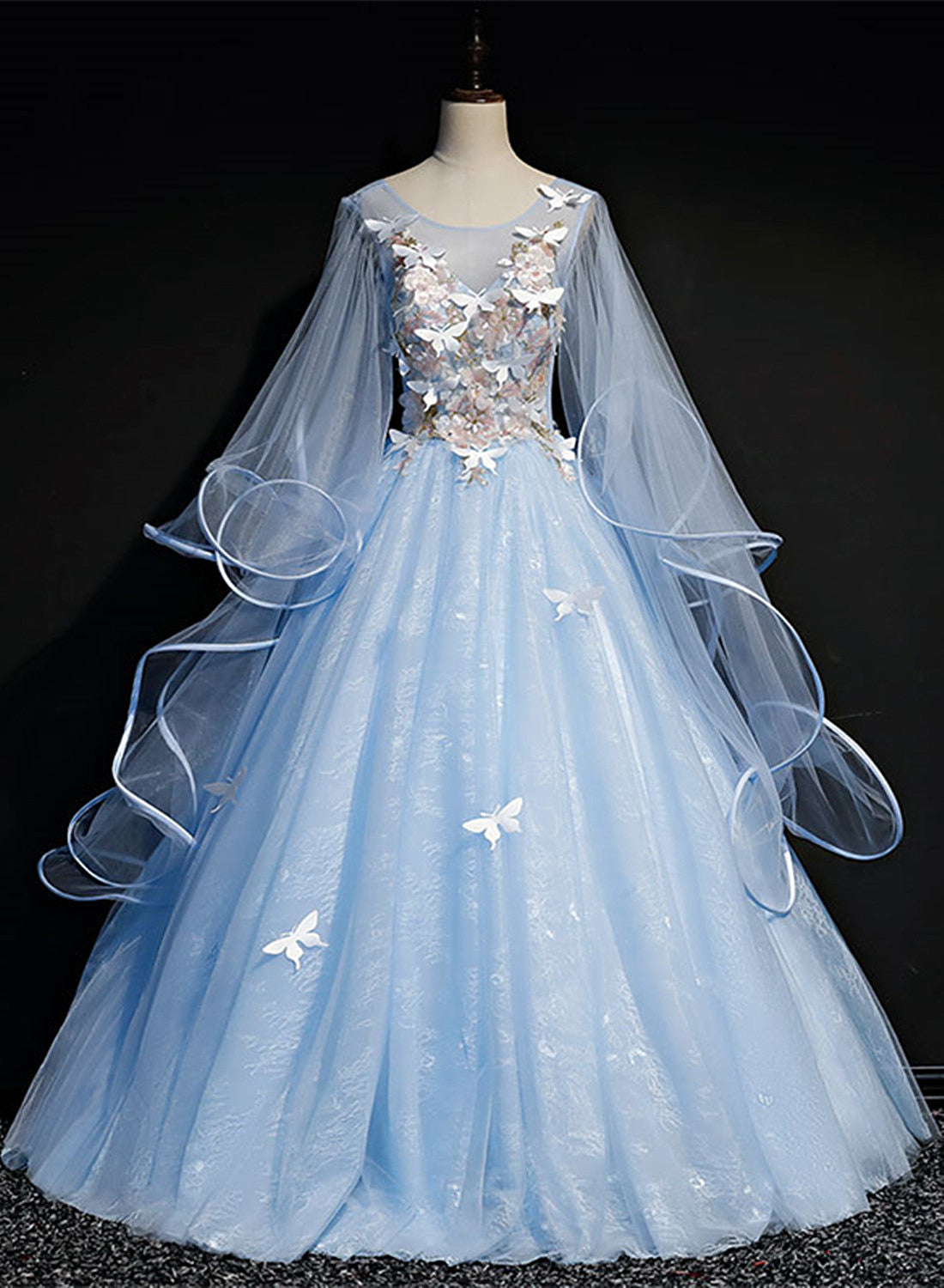 Light Blue with Flowers and Butterflies Formal Dress Outfits For Girls, Blue Sweet 16 Dresses