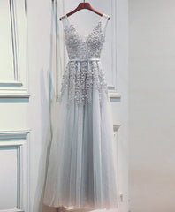 Light Sliver Grey Lace Applique V-neckline Long Party Dress Outfits For Girls, Light Grey Wedding Party Dress
