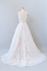 Long A-line Sweetheart Appliques Lace Tulle Wedding Dress