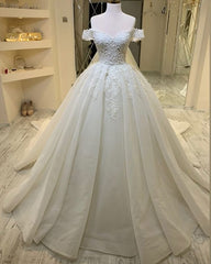 Long A-Line Sweetheart Off-the-Shoulder Appliques Lace Ruffles Wedding Dress