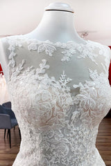 Long A-line Tulle Jewel Lace Appliques Wedding Dresses