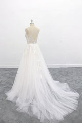 Long A-line V-neck Backless Appliques Lace Tulle Wedding Dress