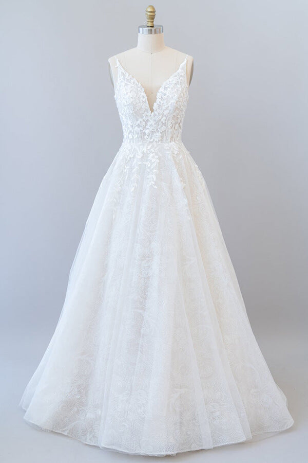 Long A-line V-neck Open Back Appliques Lace Tulle Wedding Dress