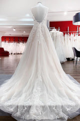 Long A-line V-neck Tulle Sleeveless Appliques Lace Backless Wedding Dress