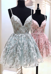 Cute V-Neck Lace Short Prom Dresses, A-Line Homecoming Dresses