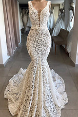 Luxurious Plunging V neck Mermaid Lace Wedding Dresses Romantic Bridal Gowns for Garden Wedding