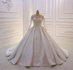 Luxurious White Long Sleevess Appliques Beadings Wedding Dress