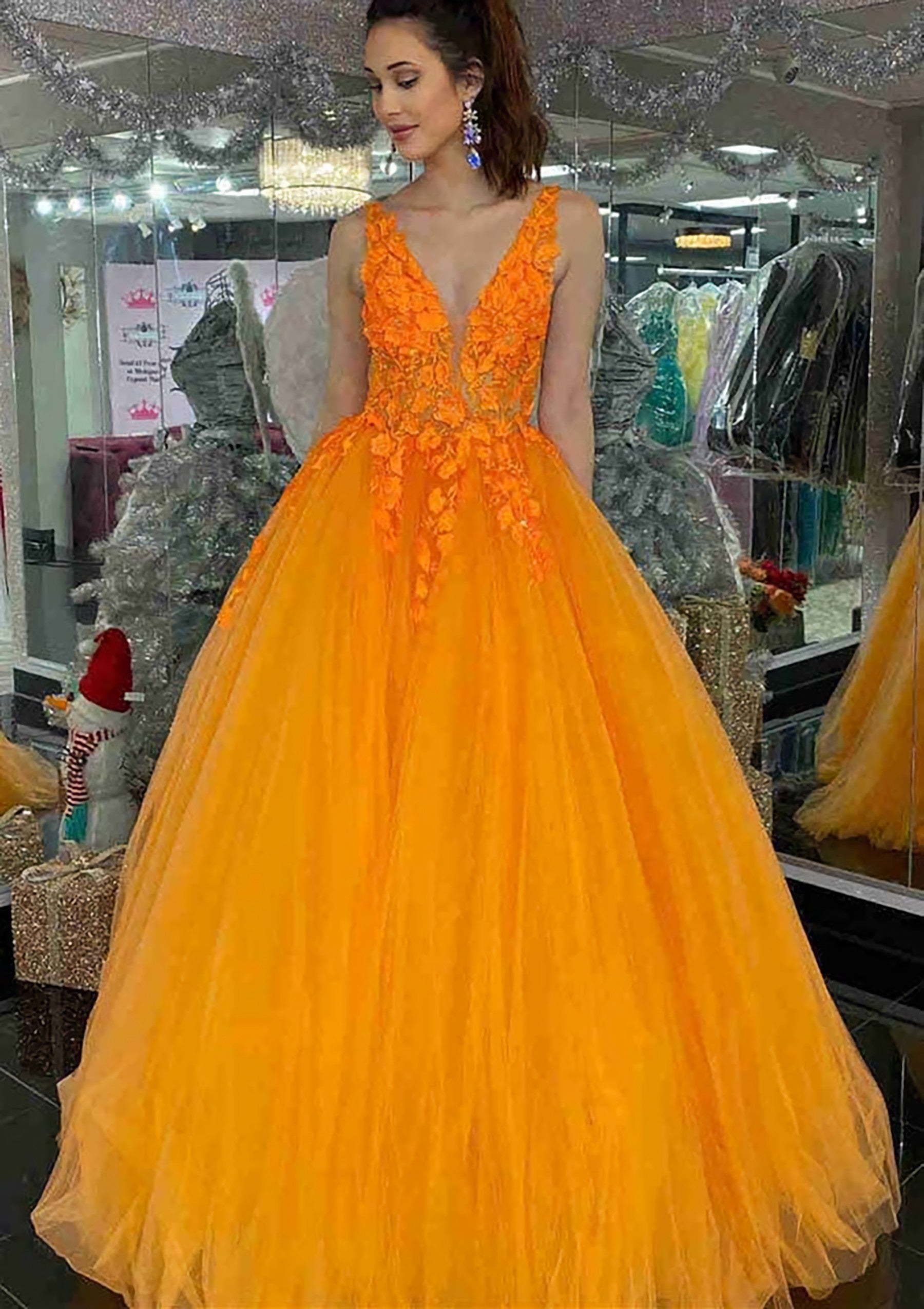 Princess V Neck Long Floor Length Tulle Prom Dress Outfits For Women With Appliqued