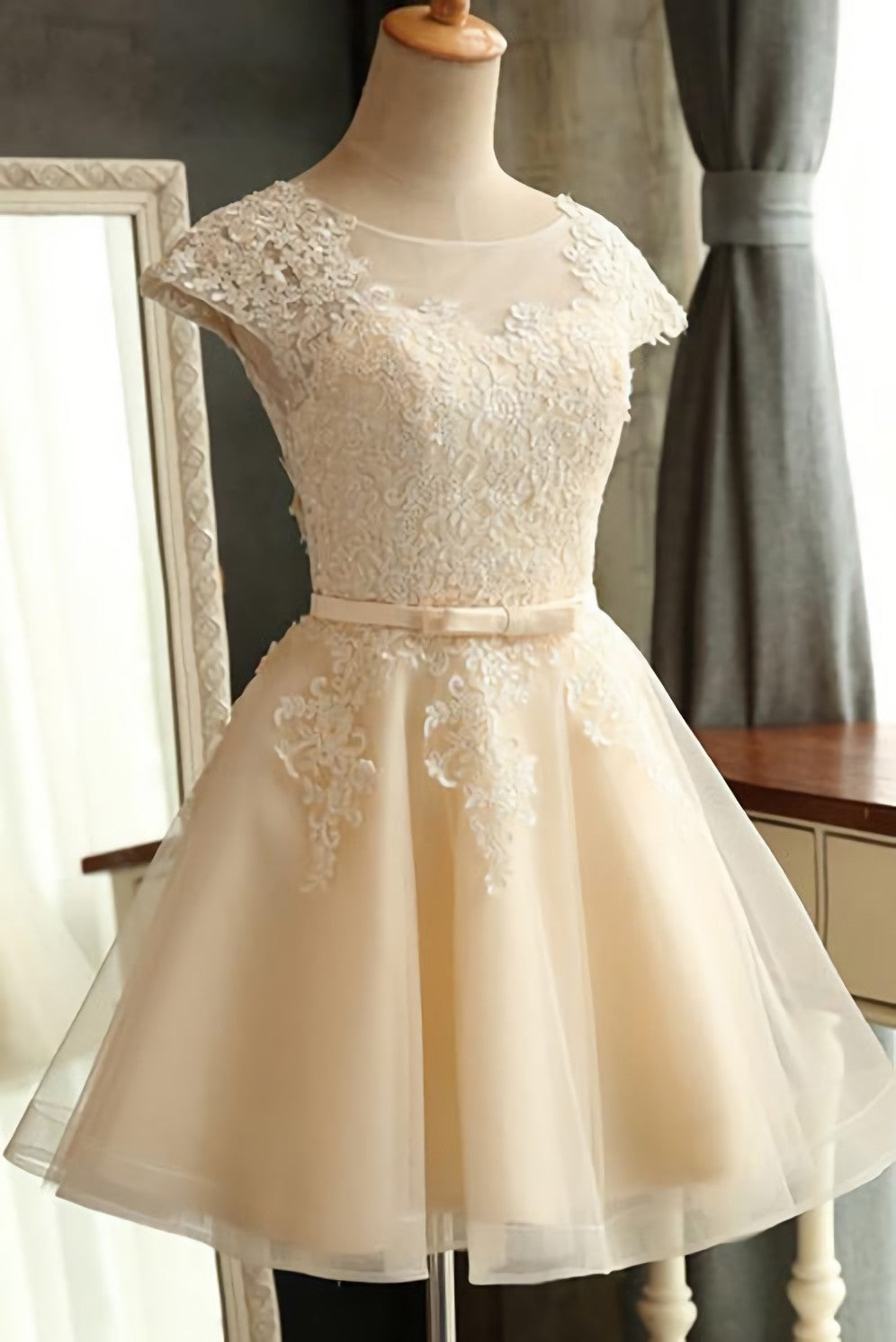 Champagne Cheap Lace Short s Cap Sleeve Prom Dresses