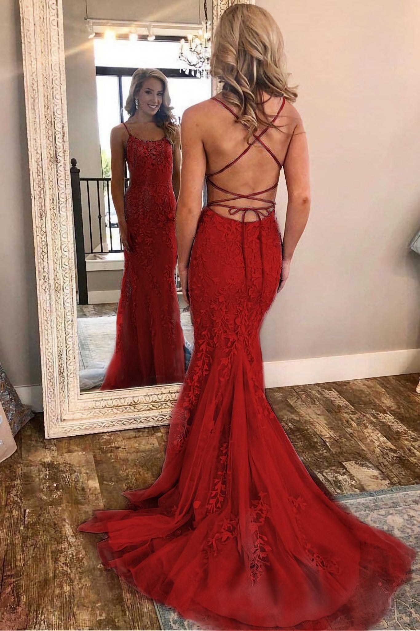 Red Spaghetti Strap Mermaid Prom Dresses With Lace Appliques Backless Formal Dress