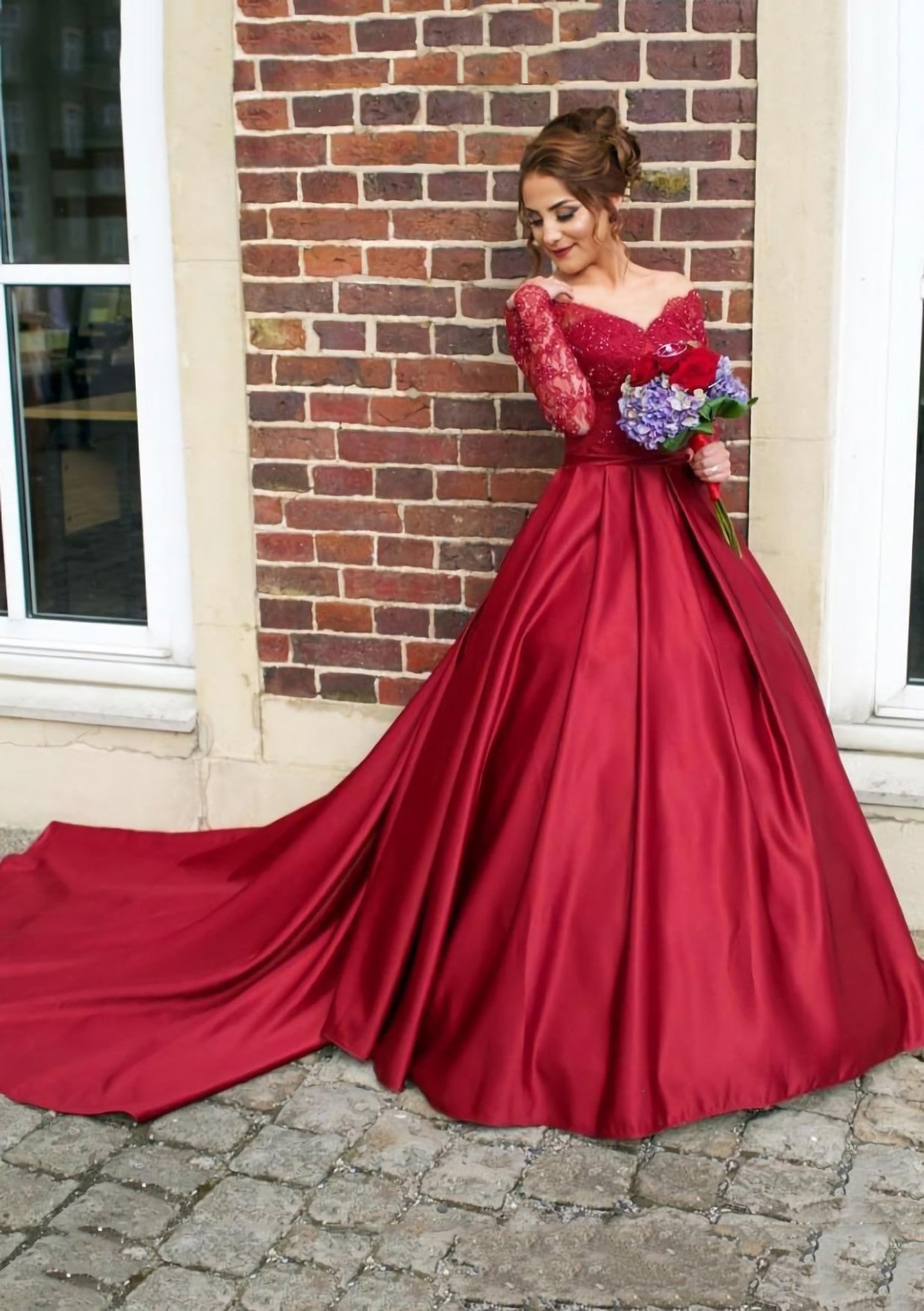 Satin Prom Dress Outfits For Women Ball Gown V Neck Cathedral Train With Lace