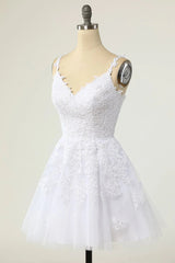 Short A-line V-neck Tulle Lace Backless Prom Dress white Homecoming Dresses