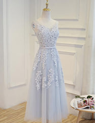Simple Pretty Light Grey Tea Length Prom Dress Outfits For Girls, Tea Length Bridesmaid Dress
