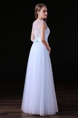 Sleeves Appliques Sheer Lace Button Floor Length Tulle Prom Dresses
