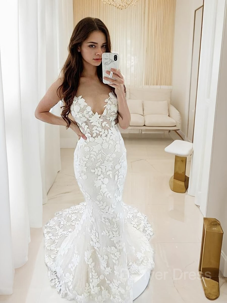 Mermaid V-neck Sweep Train Tulle Wedding Dresses