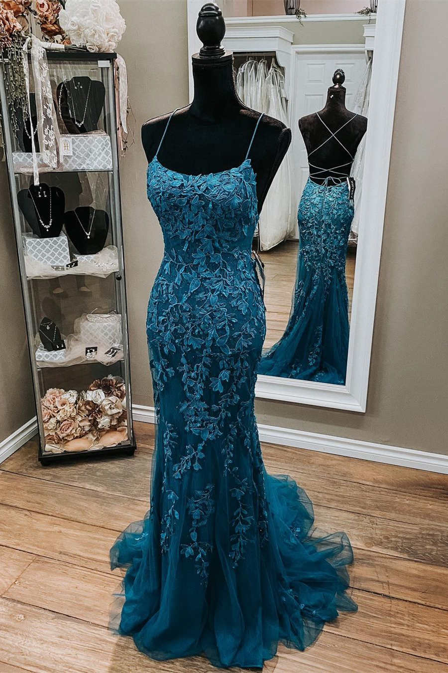 Unique Lace Appliques Long Prom Dress Outfits For Girls,Back Open Gala Formal Dresses