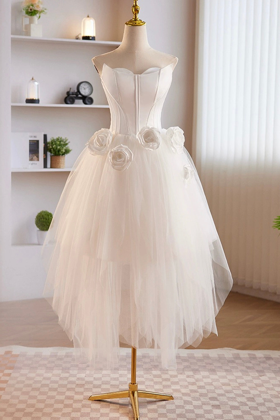 Unique White Strapless Irregular Tulle Short Prom Dress Outfits For Girls, White Party Dress