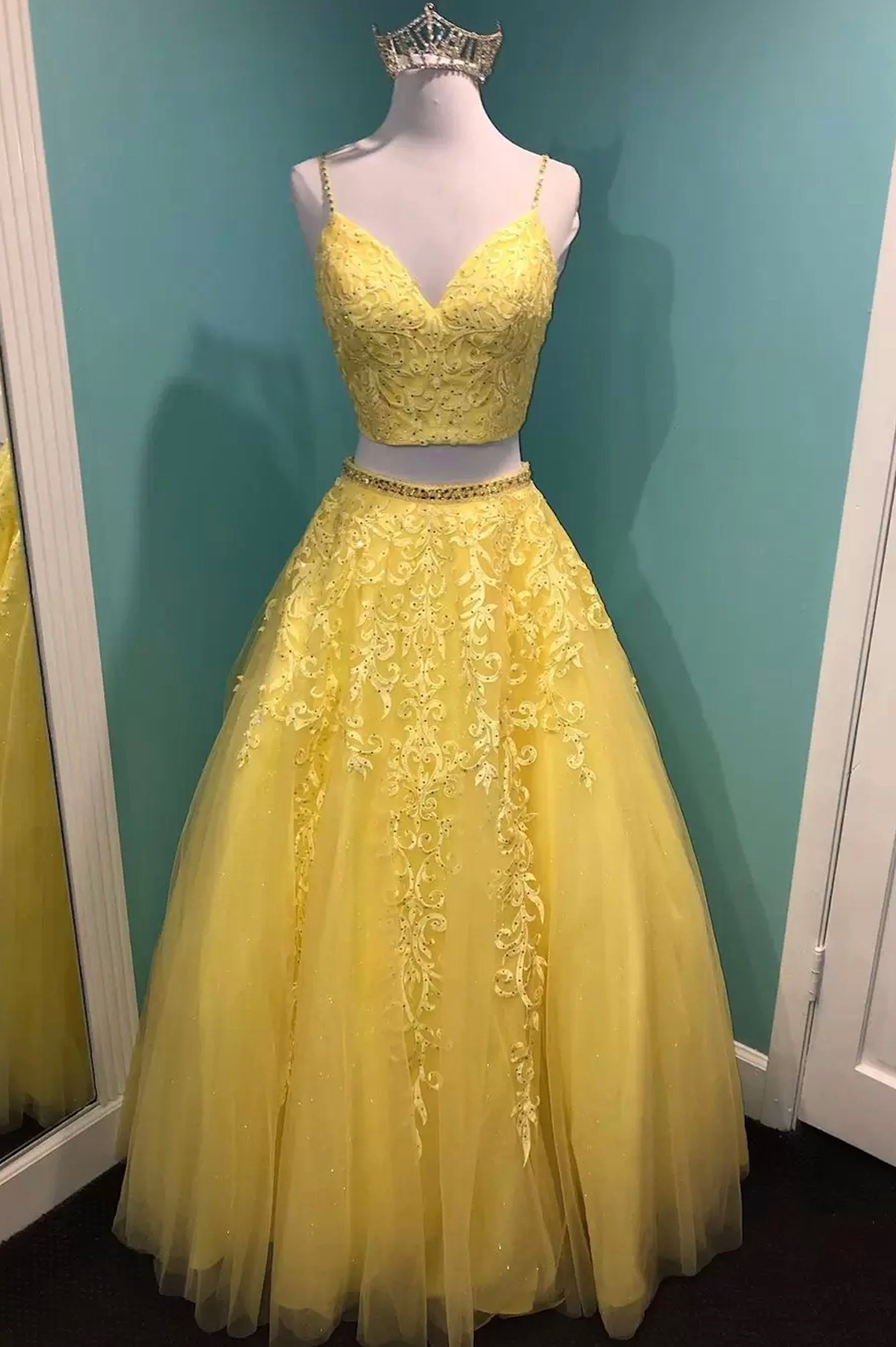 Yellow V-Neck Lace Long Prom Dress Outfits For Girls, Two Pieces Evening Graduation Dress